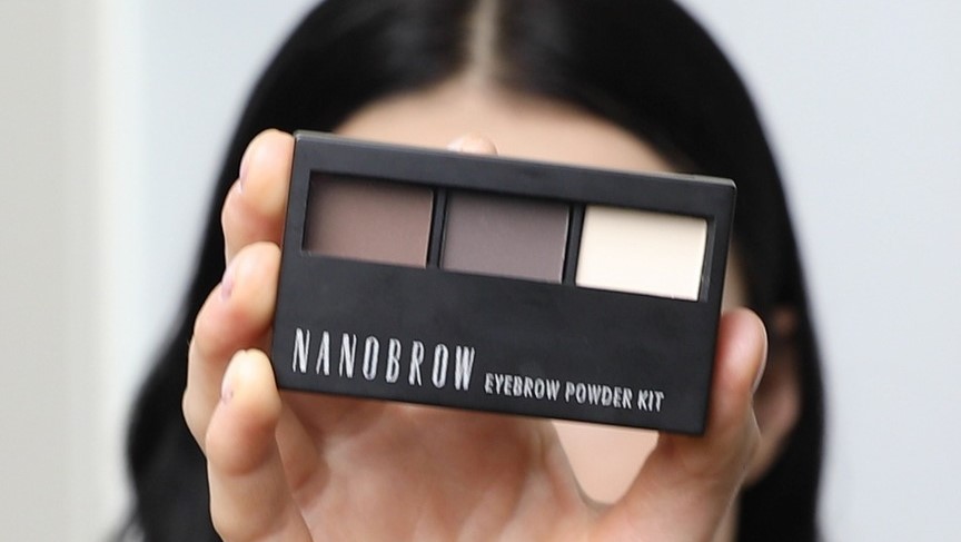 NANOBROW Eyebrow Powder Set with a highlighter