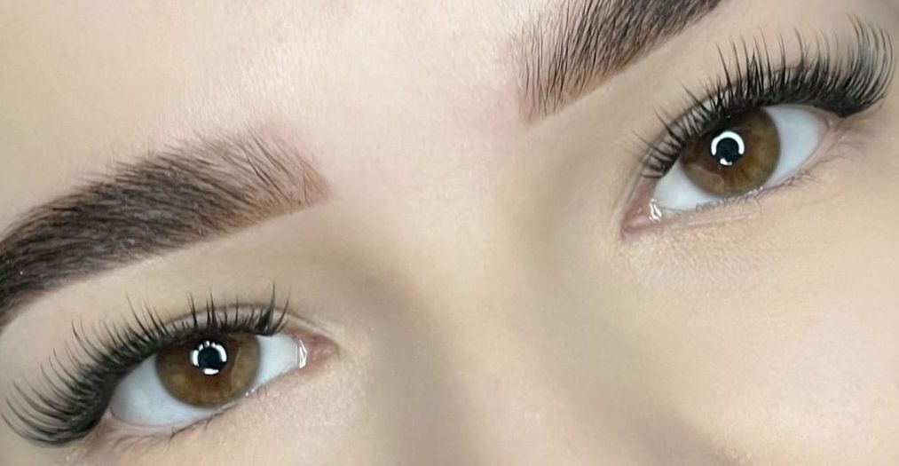 The Best DIY Eyelash Extension Kits for Glamorous Lashes at Home