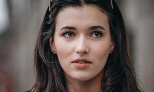 Unlocking the Secret to Luscious Lashes: My Top 5 Tried-and-True Mascaras